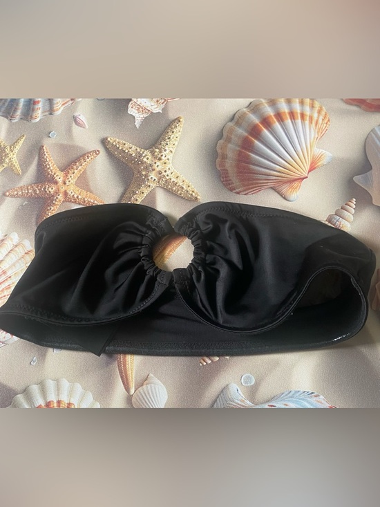 H&M Other - H&M Bikini Top Black Strapless.